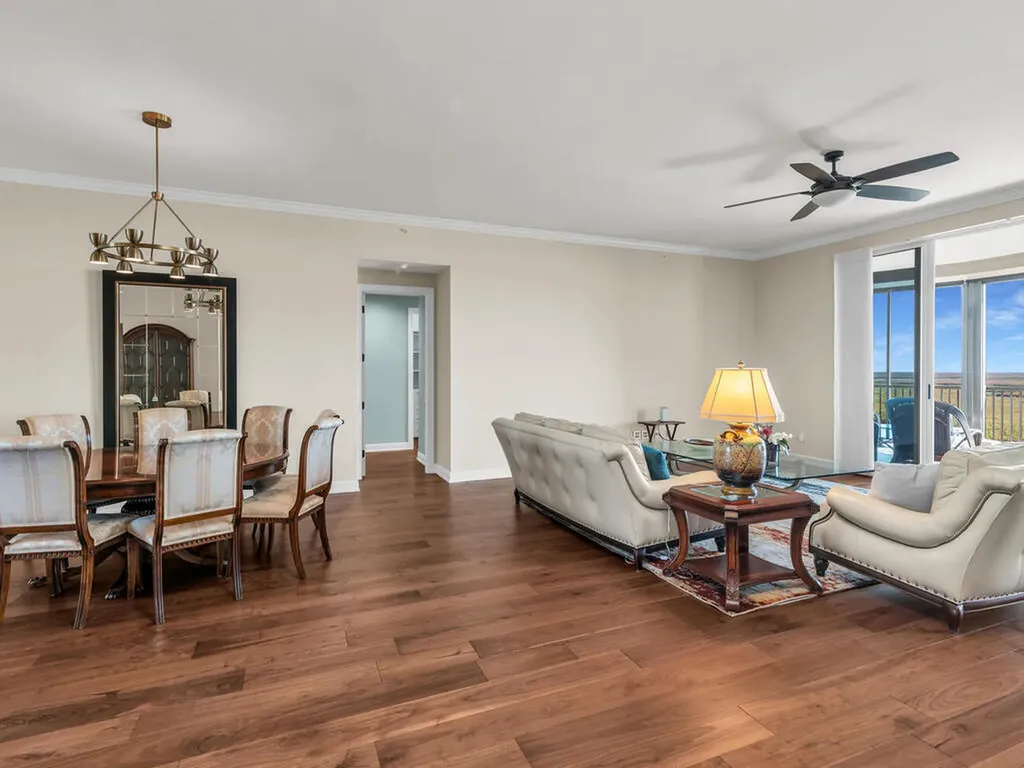 1050 Borghese Lane Naples FL 34114