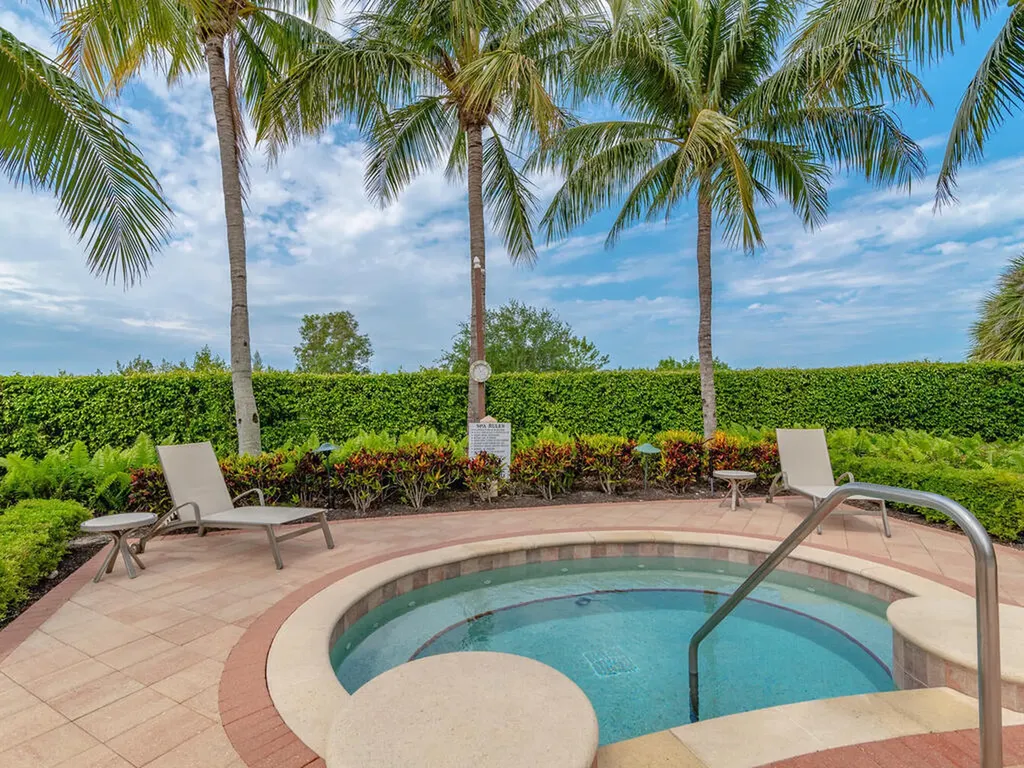 1050 Borghese Lane Naples FL 34114