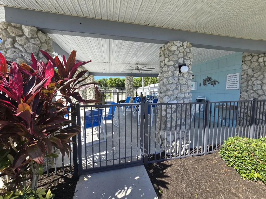 535 Cheetah Drive Naples FL 34114