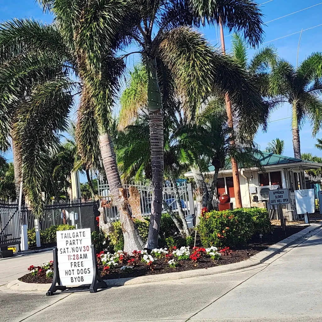 535 Cheetah Drive Naples FL 34114