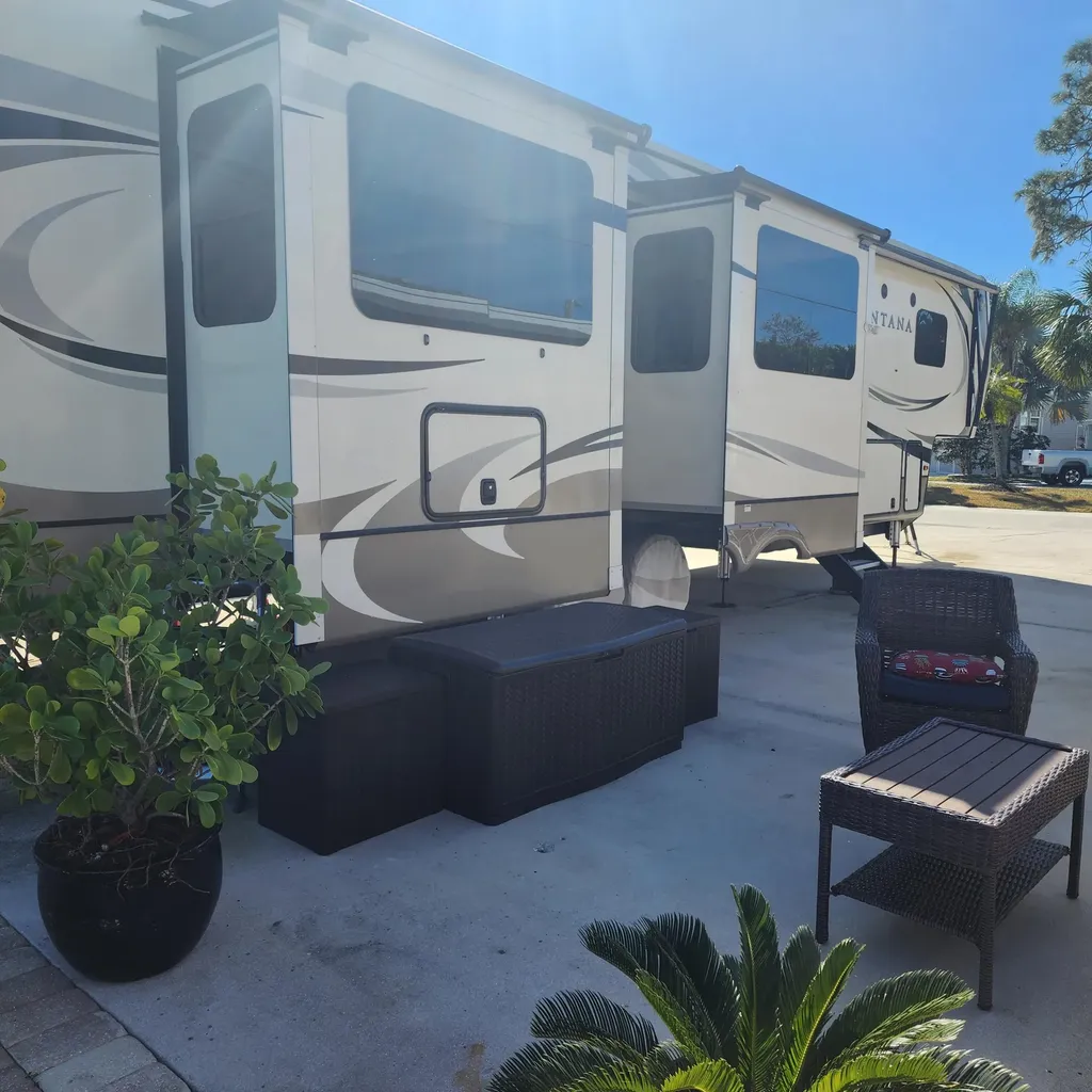 535 Cheetah Drive Naples FL 34114