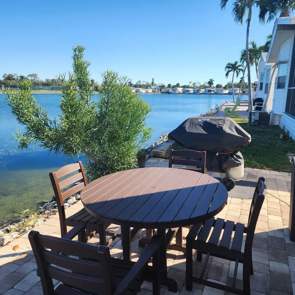 535 Cheetah Drive Naples FL 34114