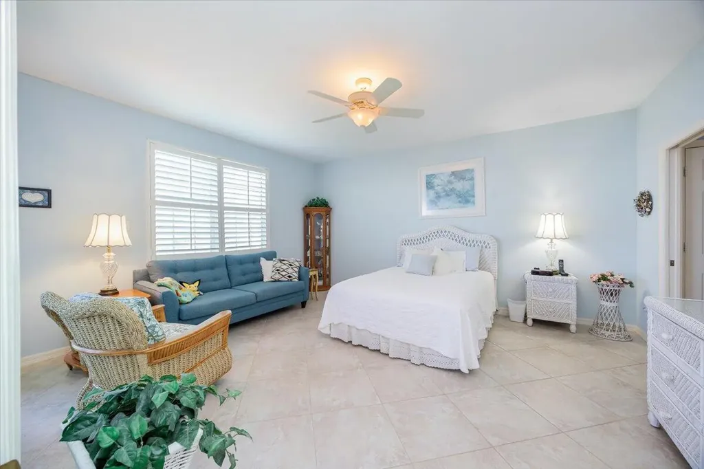 269 Vintage Bay Marco Island FL 34145