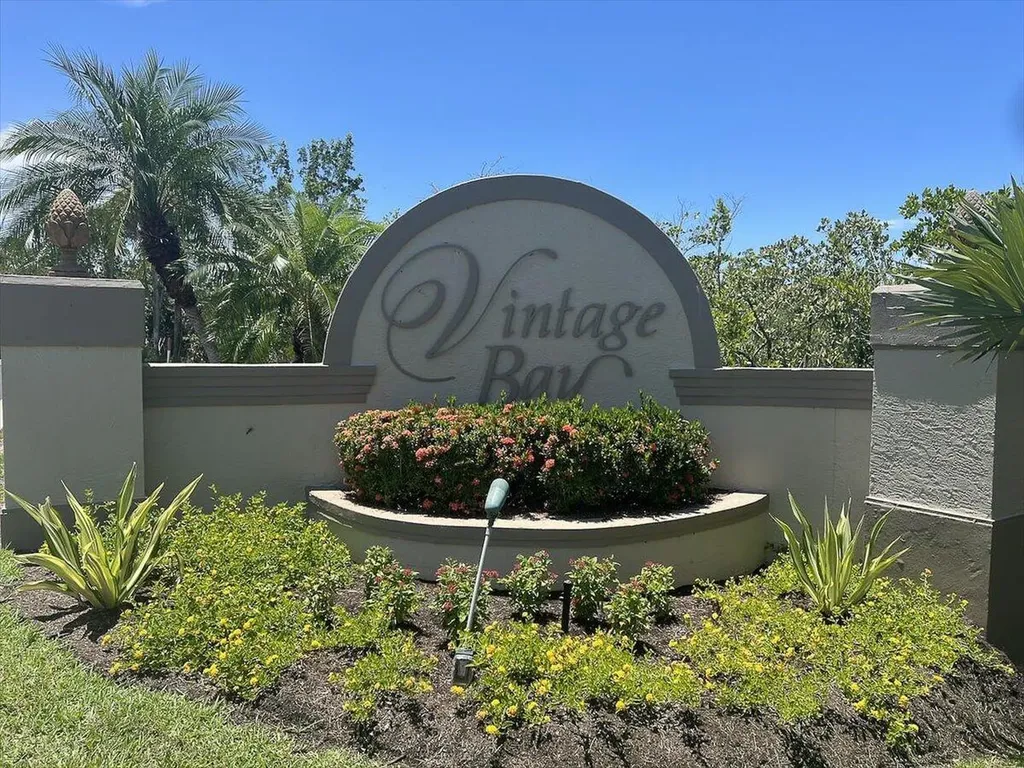 269 Vintage Bay Marco Island FL 34145