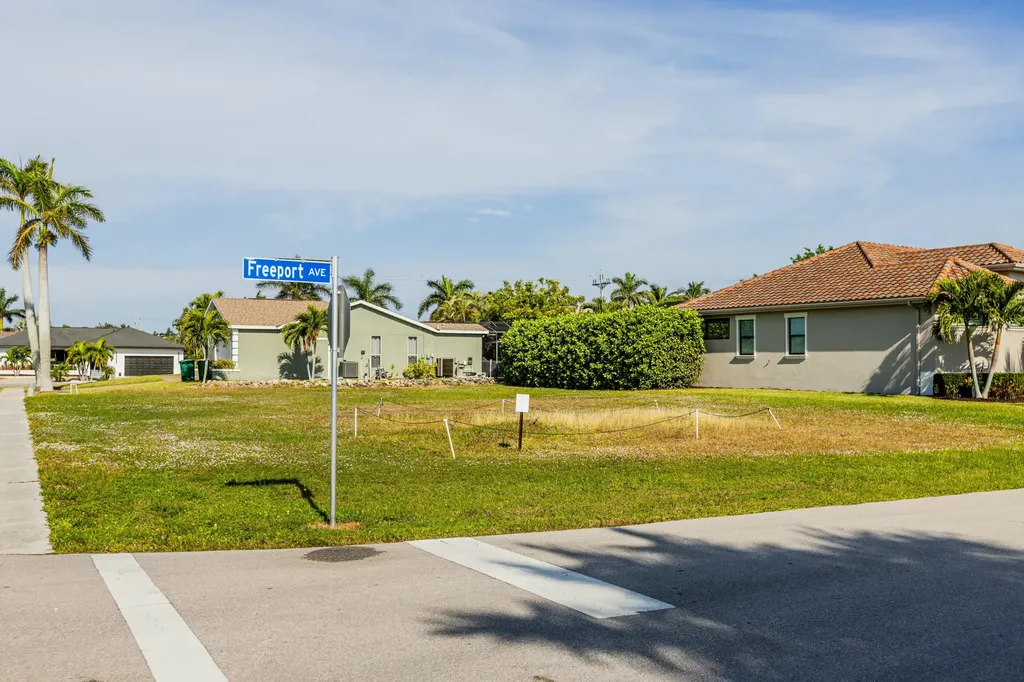 1318 Freeport Avenue Marco Island FL 34145