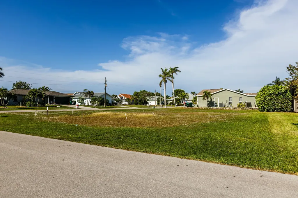 1318 Freeport Avenue Marco Island FL 34145