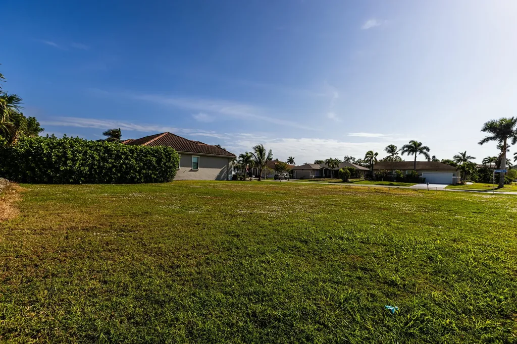 1318 Freeport Avenue Marco Island FL 34145
