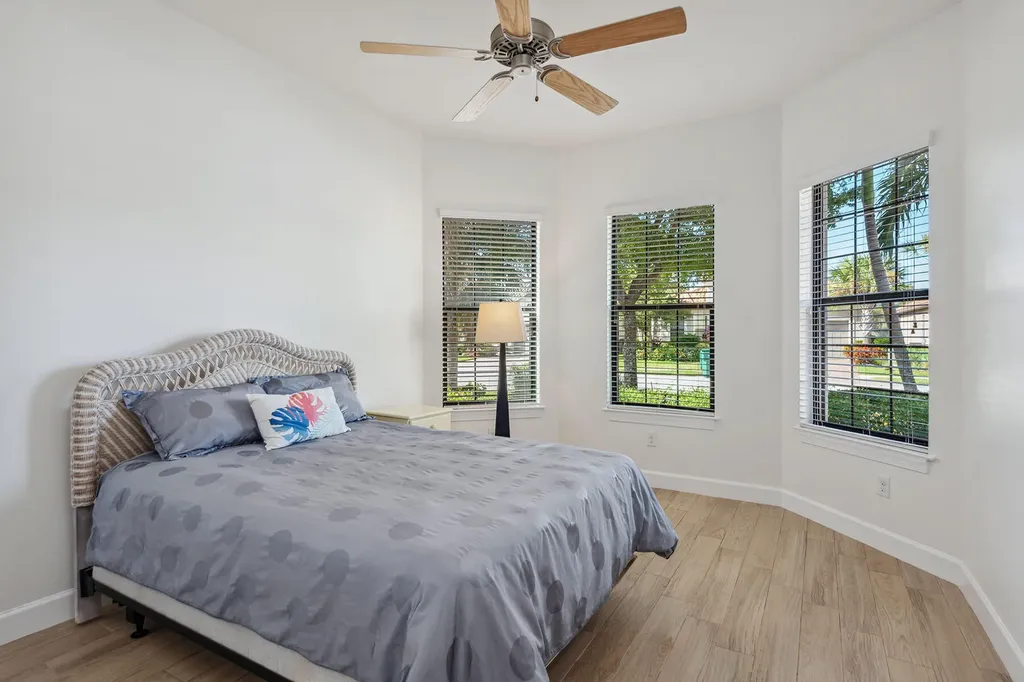 8464 Palacio Terrace W Naples FL 34114