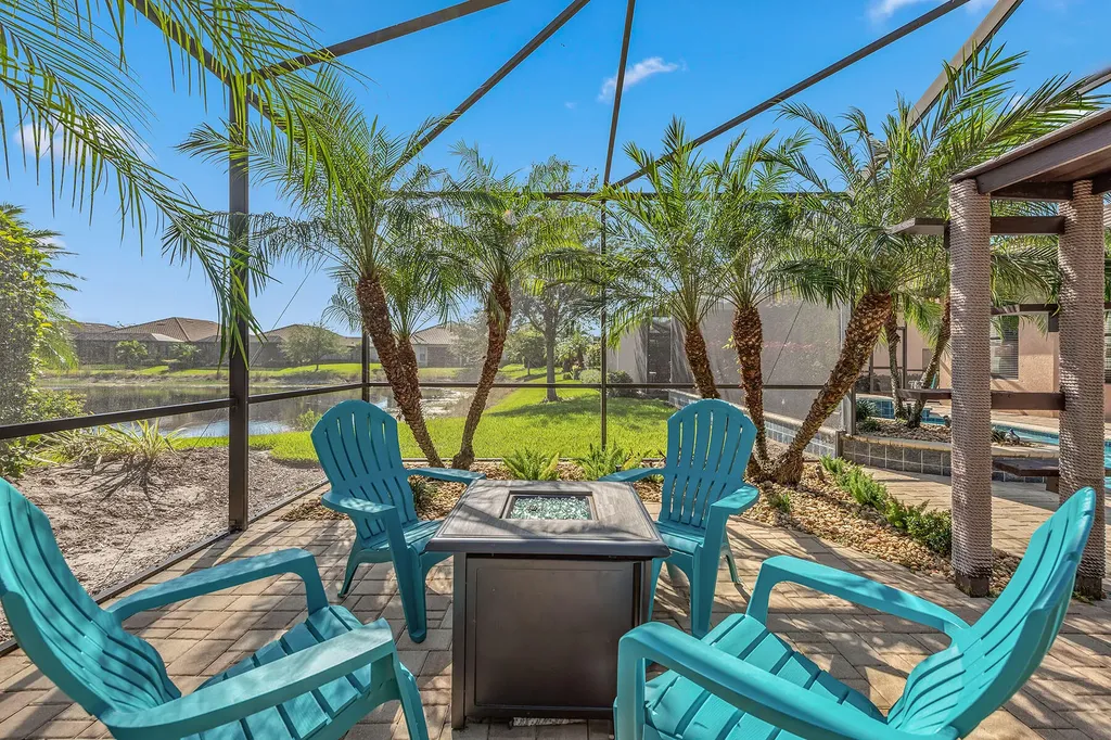 8464 Palacio Terrace W Naples FL 34114