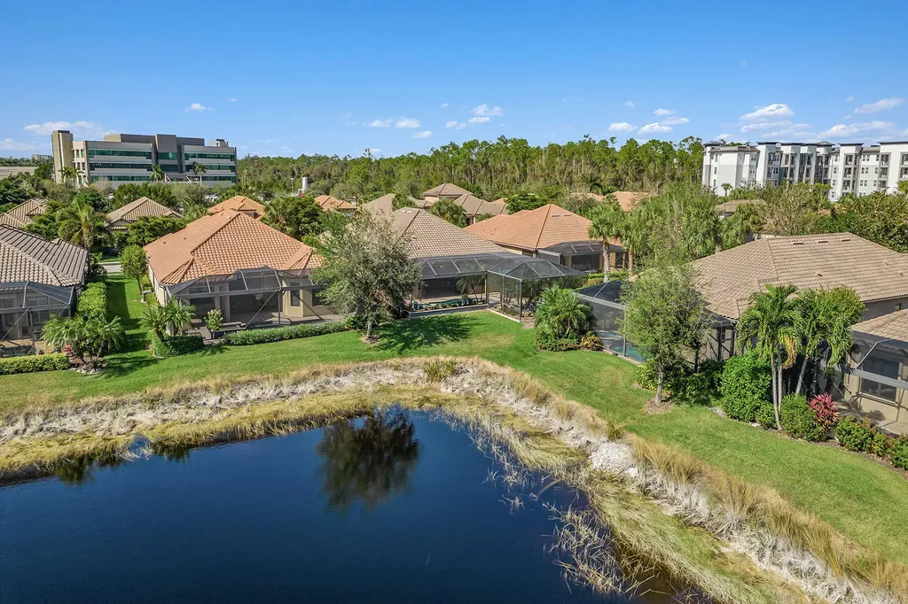 8464 Palacio Terrace W Naples FL 34114