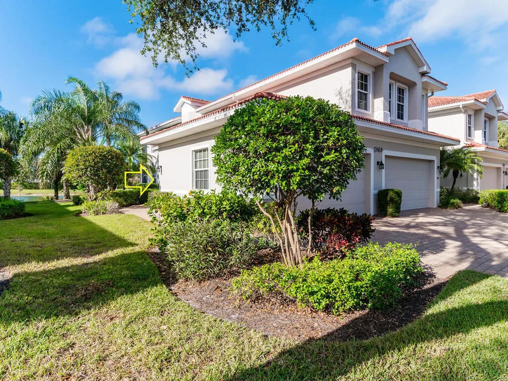 7869 Hawthorne Naples FL 34113