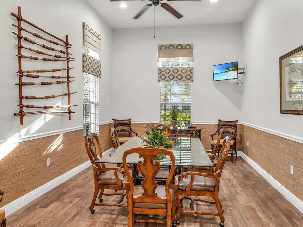 7869 Hawthorne Naples FL 34113