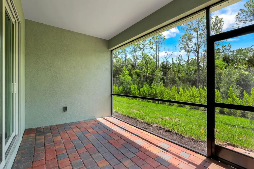 1212 Enbrook Naples FL 34114