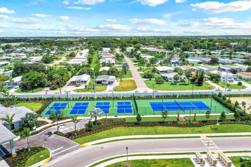 1212 Enbrook Naples FL 34114