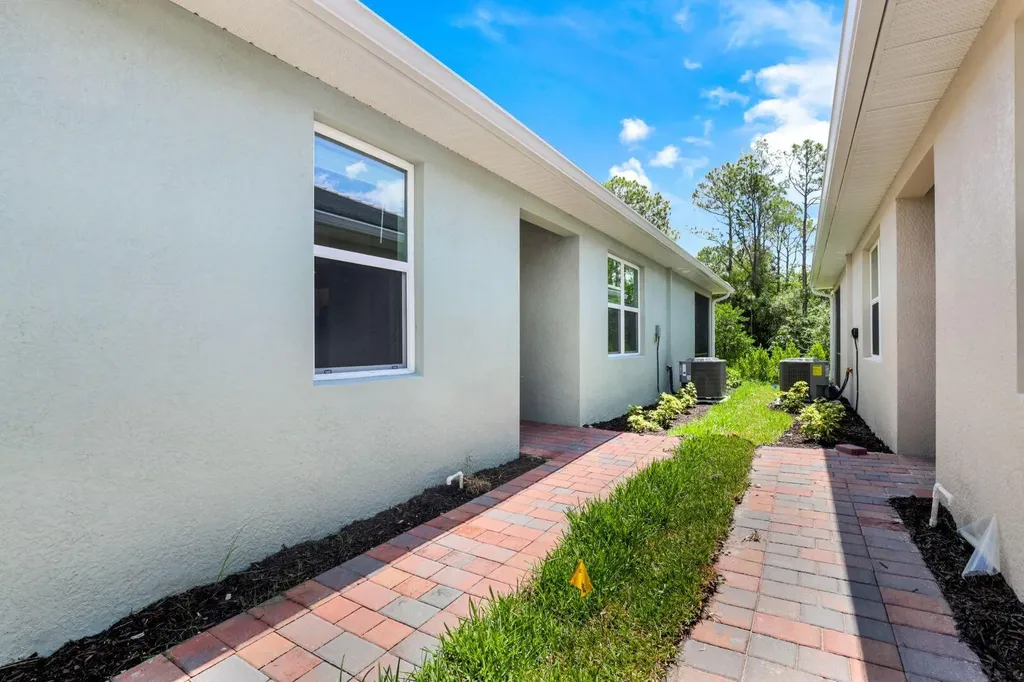 1212 Enbrook Naples FL 34114