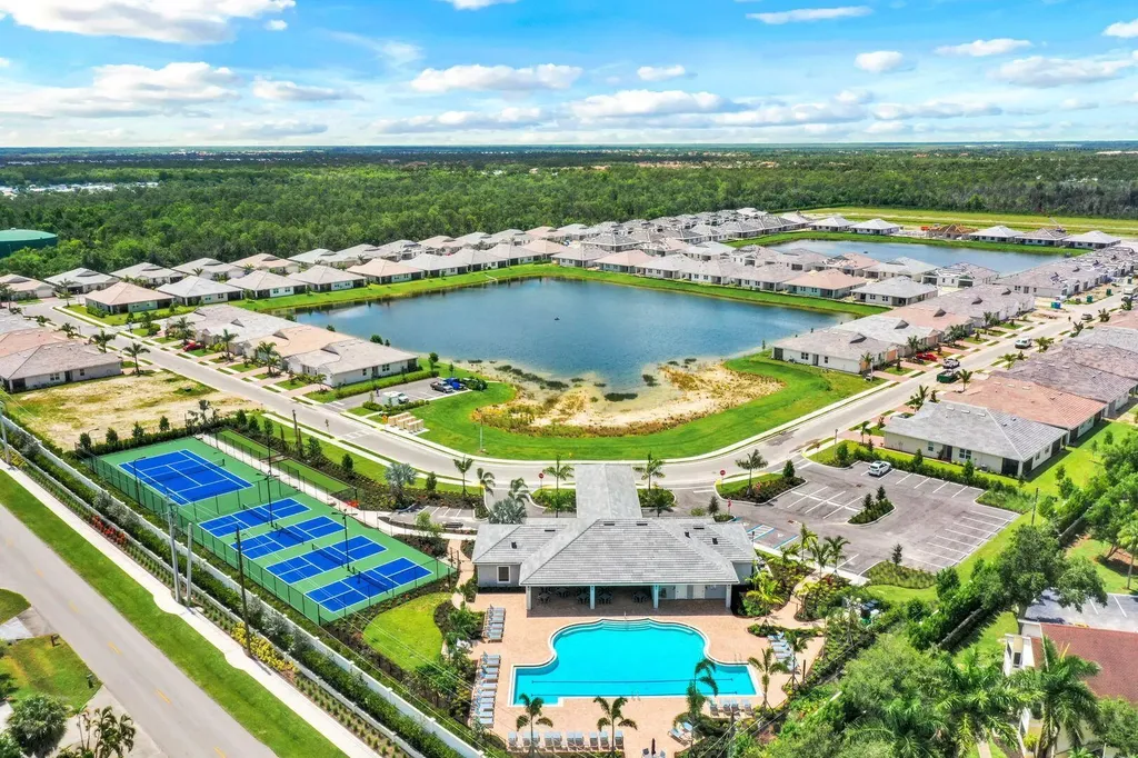 1212 Enbrook Naples FL 34114