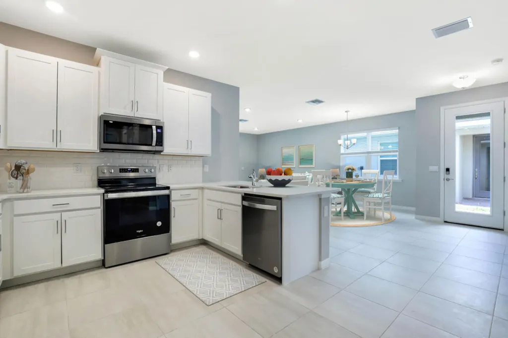 1212 Enbrook Naples FL 34114