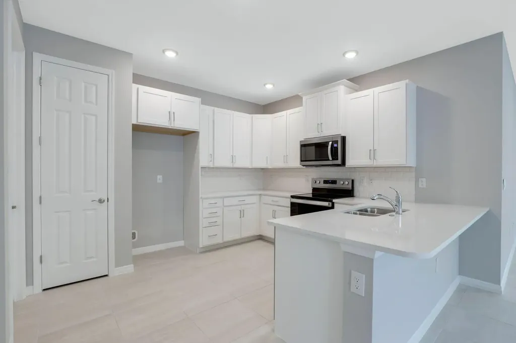 1212 Enbrook Naples FL 34114