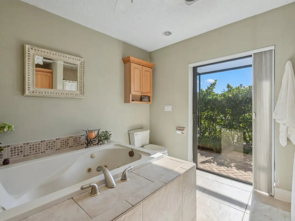 334 Grapewood Court Marco Island FL 34145