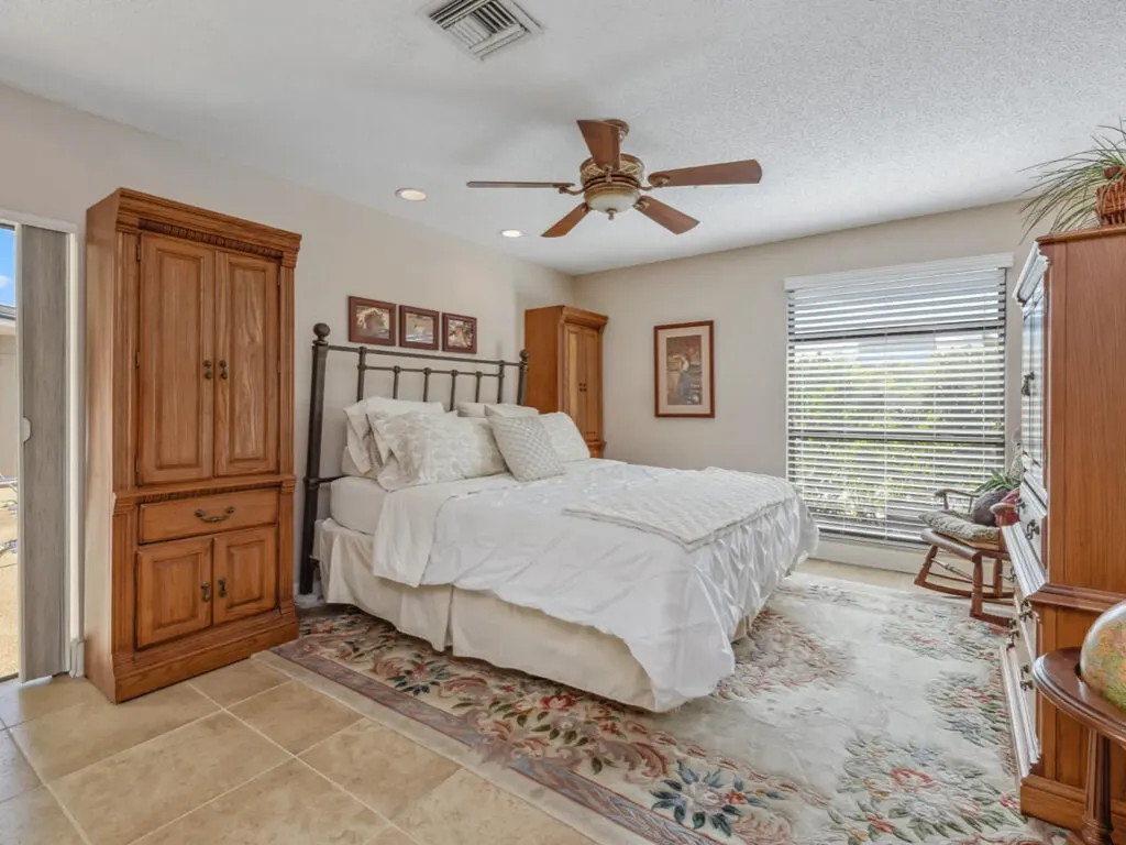 334 Grapewood Court Marco Island FL 34145