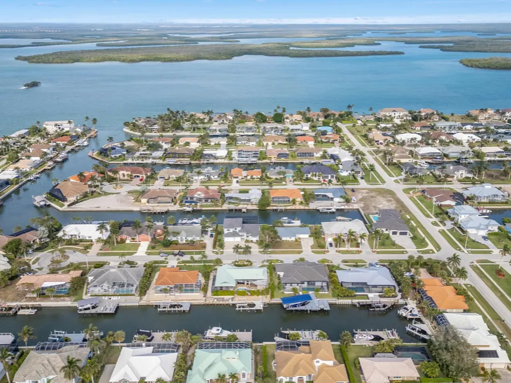 334 Grapewood Court Marco Island FL 34145