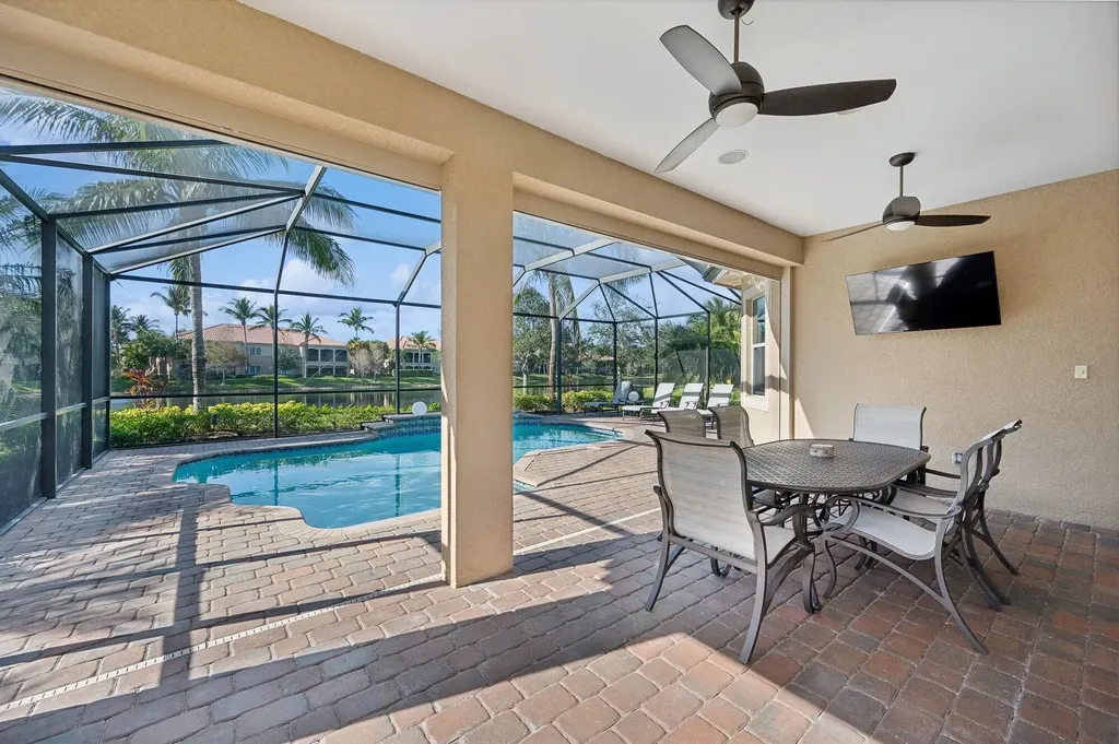 9237 Campanile Circle Naples FL 34114