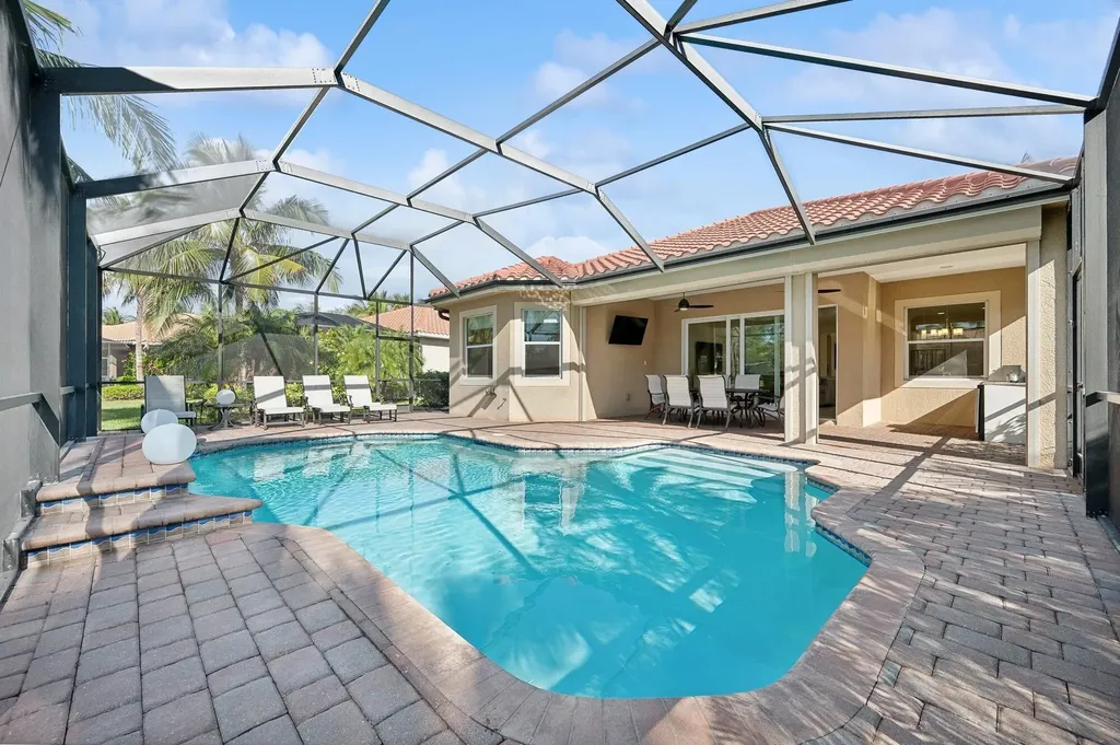 9237 Campanile Circle Naples FL 34114