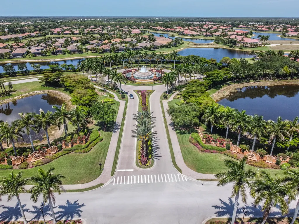 9237 Campanile Circle Naples FL 34114