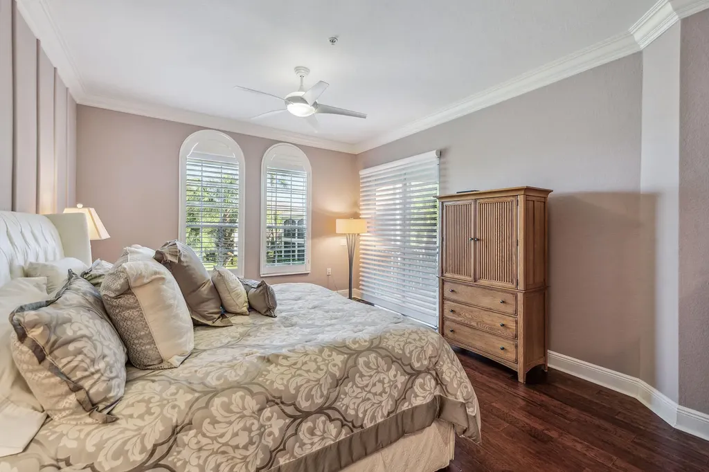 3189 Aviamar Circle Naples FL 34114