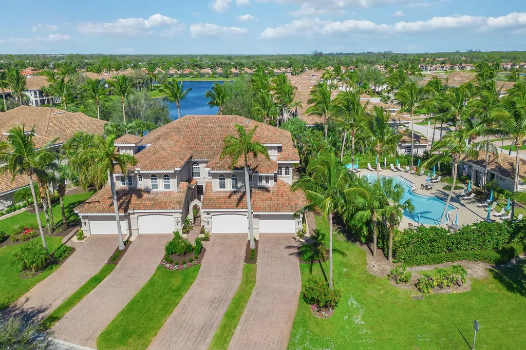 3189 Aviamar Circle Naples FL 34114