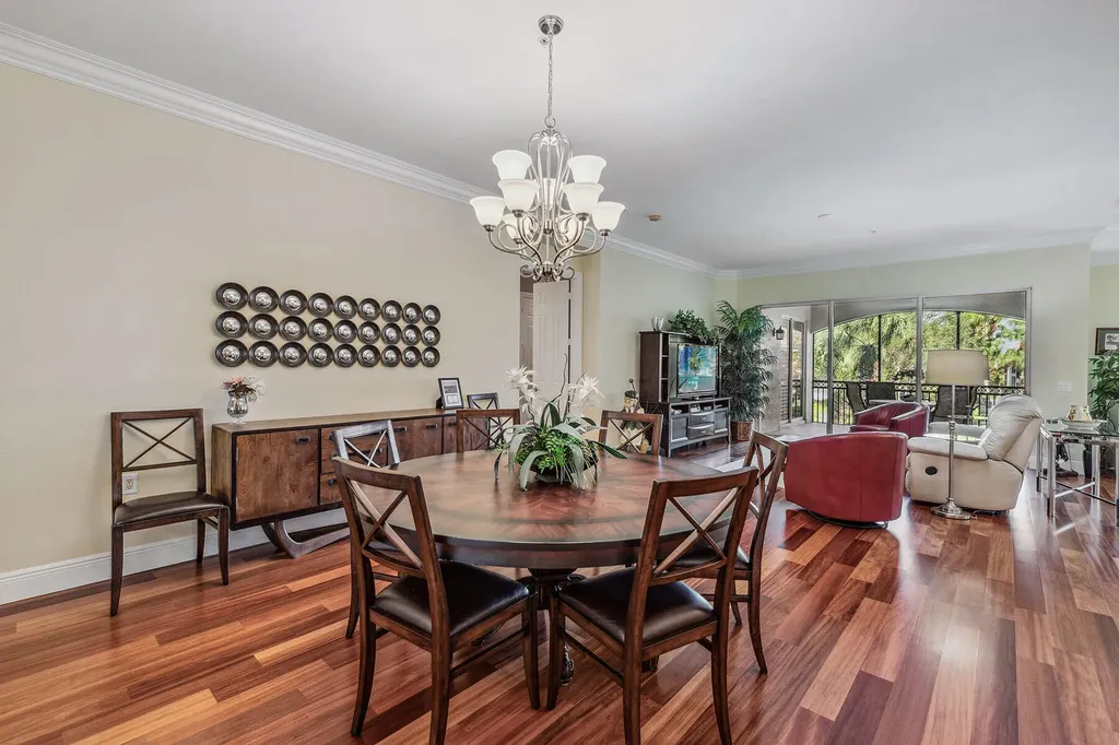 3189 Aviamar Circle Naples FL 34114