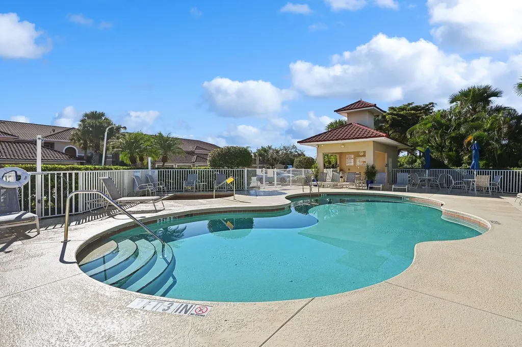 2790 Cypress Trace Circle Naples FL 34119