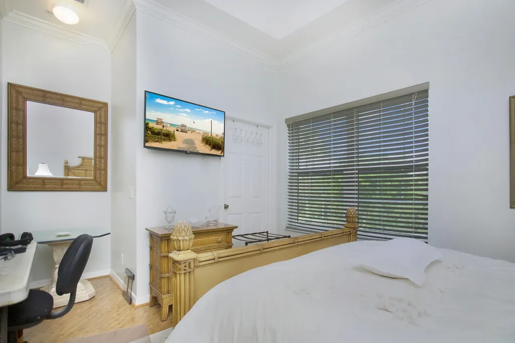 318 Angler Drive Goodland FL 34140