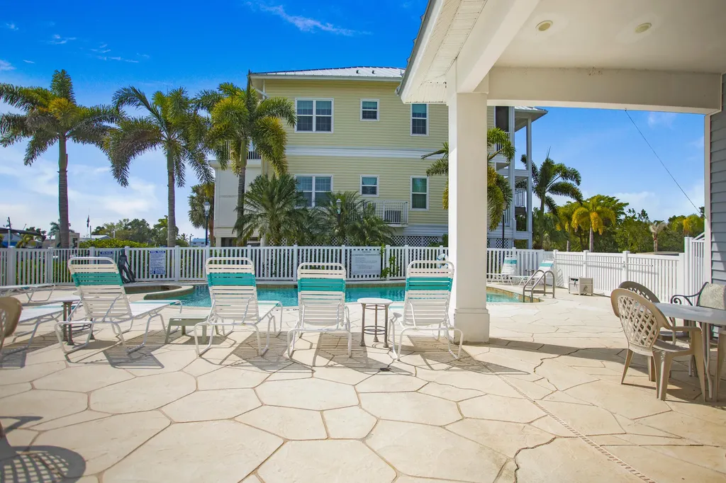 318 Angler Drive Goodland FL 34140