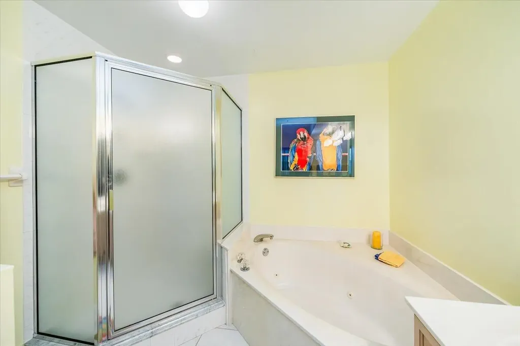 133 Vintage Bay Marco Island FL 34145