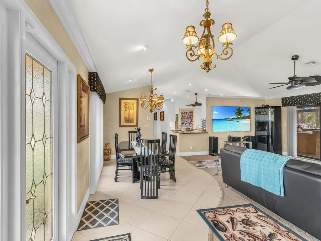 1601 Rainbow Court Marco Island FL 34145