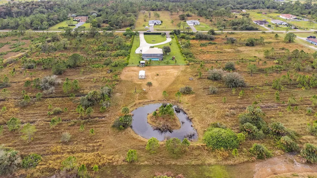 3445 52nd Avenue NE Naples FL 34120