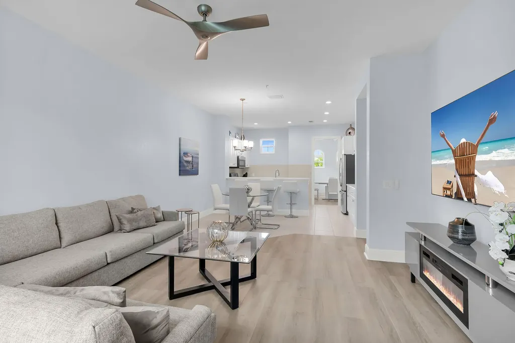 9219 Corfu Court Naples FL 34114