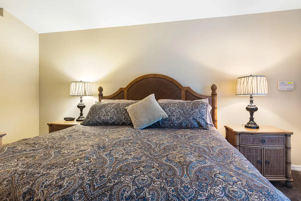 8476 Indian Wells Way Naples FL 34113