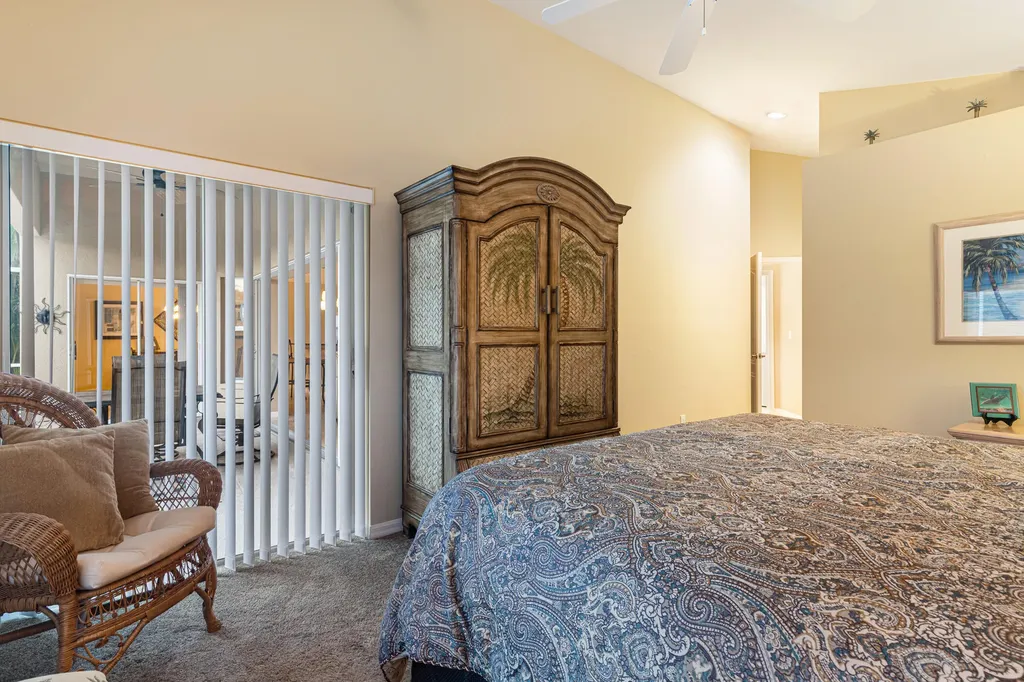 8476 Indian Wells Way Naples FL 34113