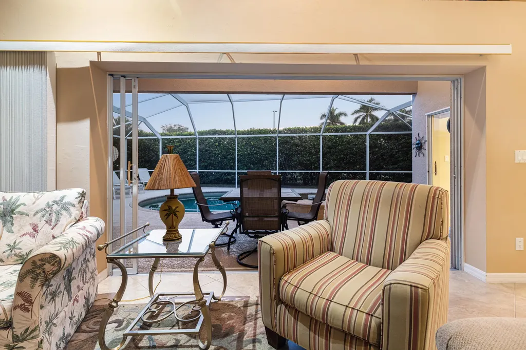 8476 Indian Wells Way Naples FL 34113