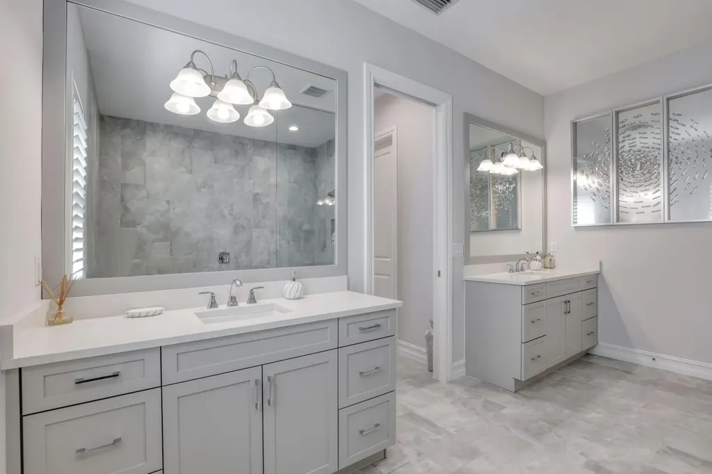 14327 Laguna Springs Lane Naples FL 34114