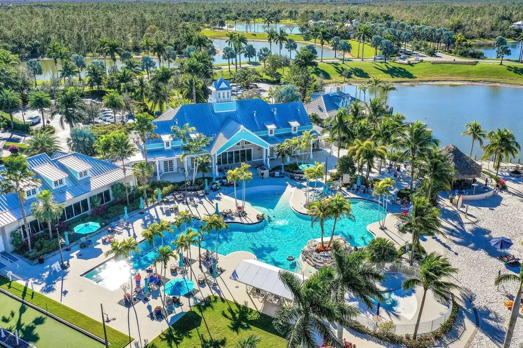 14327 Laguna Springs Lane Naples FL 34114