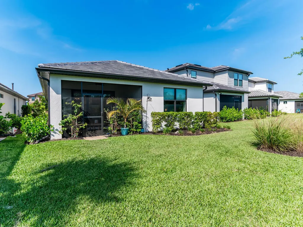 2162 Yellowfin Circle Naples FL 34114