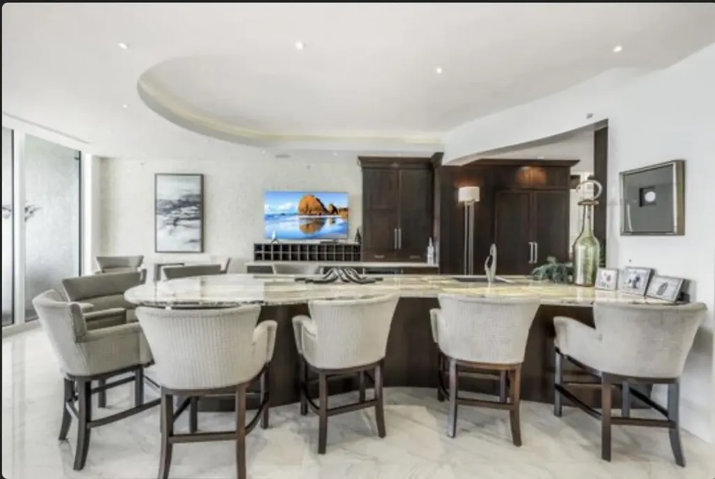 970 Cape Marco Marco Island FL 34145