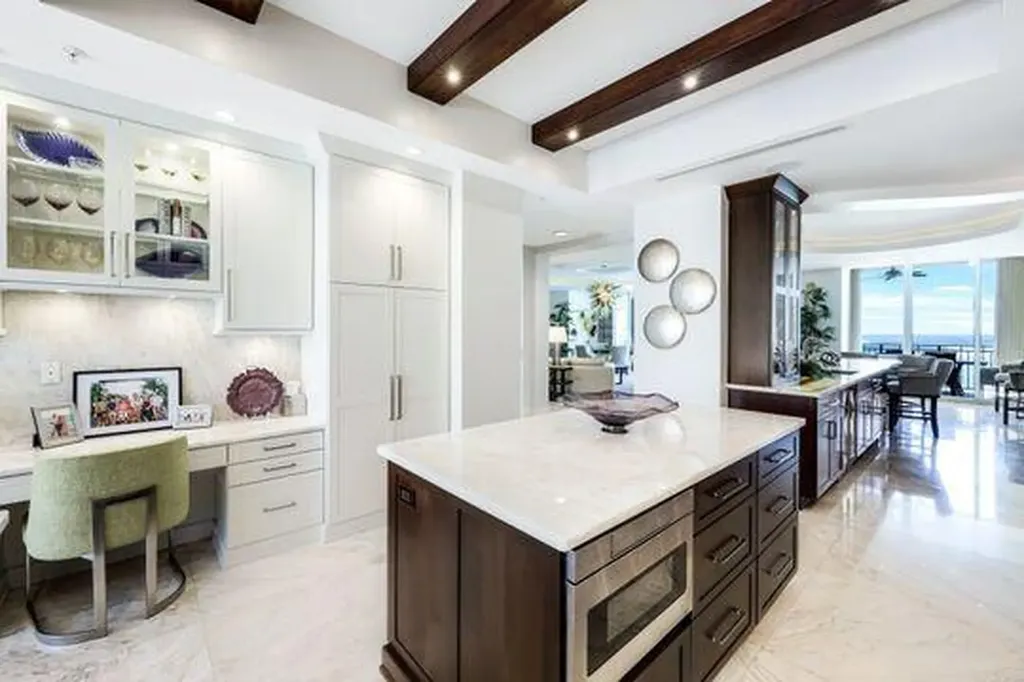 970 Cape Marco Marco Island FL 34145