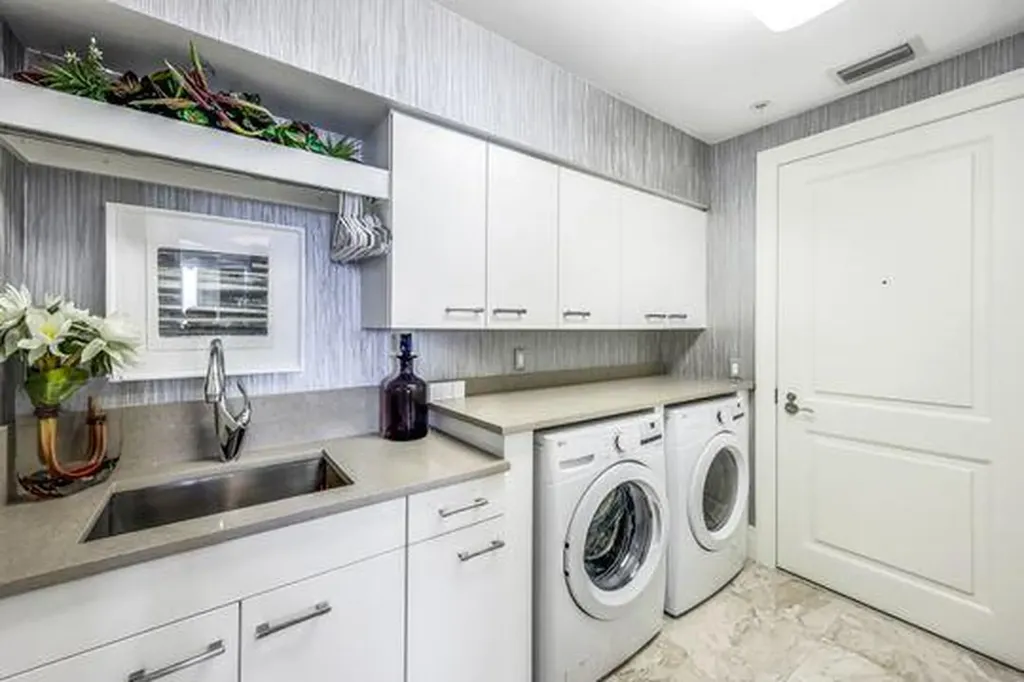 970 Cape Marco Marco Island FL 34145