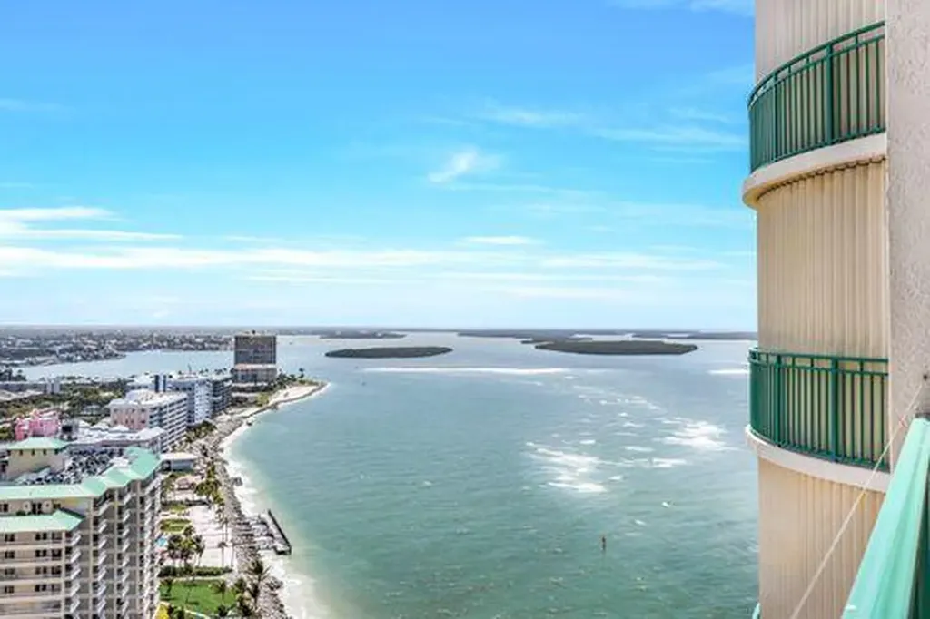 970 Cape Marco Marco Island FL 34145