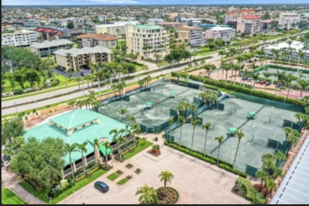 970 Cape Marco Marco Island FL 34145