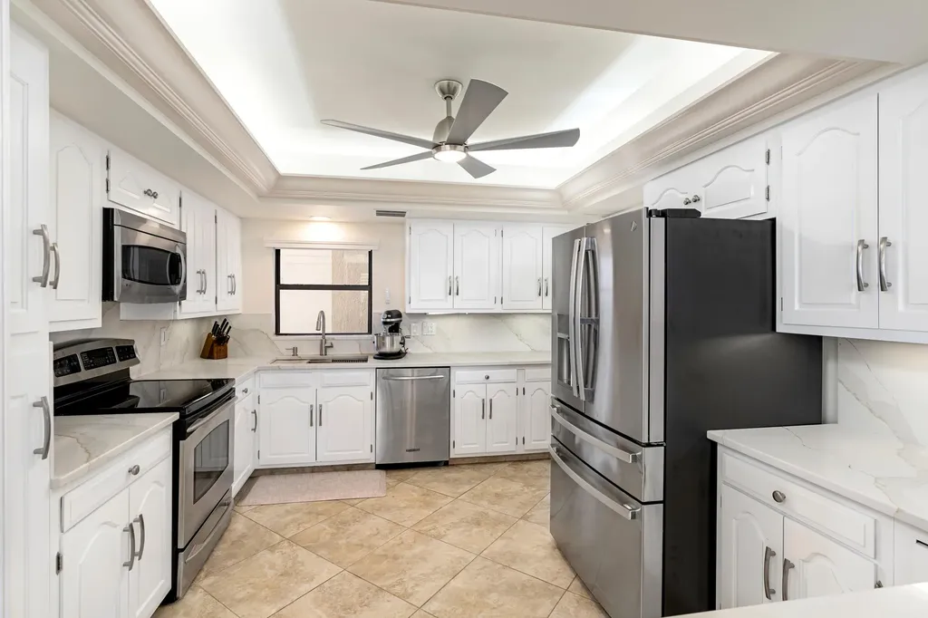174 S Collier Marco Island FL 34145